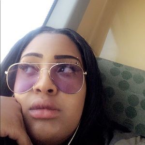 Meet your Posher, Royalle